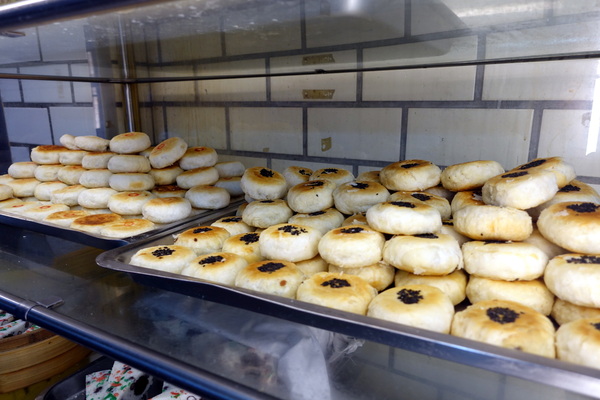 好公道金雞園:(胖樺食記)永康街老字號點心麵食館「金雞園」,讓人失望的蟹黃小包及雞腿麵