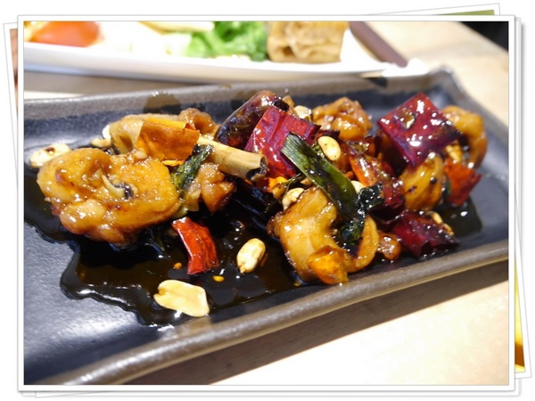 方屋(Found House)：【板橋】FOUND HOUSE 方屋餐廳－餐點飲料都在水準之上，值得再訪的好店 (免費WIFI、有插座、可久坐)