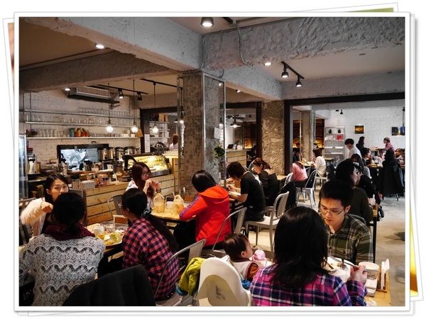 方屋(Found House)：【板橋】FOUND HOUSE 方屋餐廳－餐點飲料都在水準之上，值得再訪的好店 (免費WIFI、有插座、可久坐)