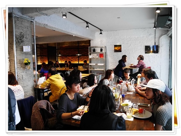 方屋(Found House)：【板橋】FOUND HOUSE 方屋餐廳－餐點飲料都在水準之上，值得再訪的好店 (免費WIFI、有插座、可久坐)