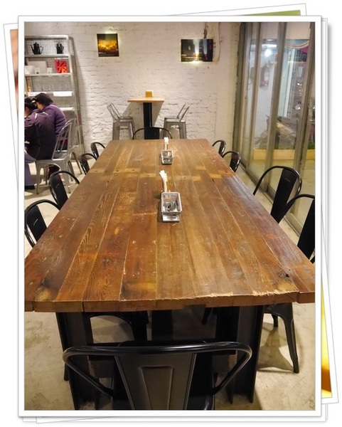 方屋(Found House)：【板橋】FOUND HOUSE 方屋餐廳－餐點飲料都在水準之上，值得再訪的好店 (免費WIFI、有插座、可久坐)