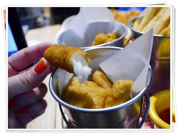 方屋(Found House)：【板橋】FOUND HOUSE 方屋餐廳－餐點飲料都在水準之上，值得再訪的好店 (免費WIFI、有插座、可久坐)