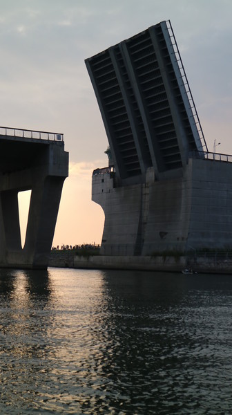 大鵬灣國家風景區:【屏東旅遊】2015年11月變很多的大鵬灣國家風景區/跨海大橋開橋秀