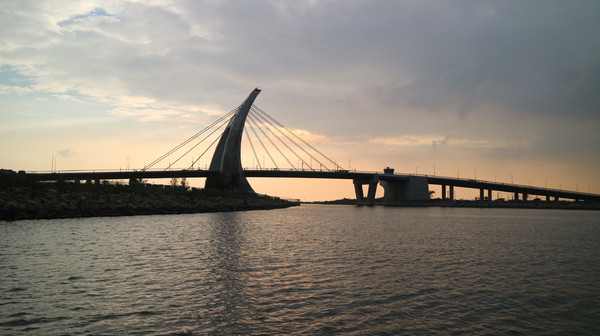 大鵬灣國家風景區:【屏東旅遊】2015年11月變很多的大鵬灣國家風景區/跨海大橋開橋秀