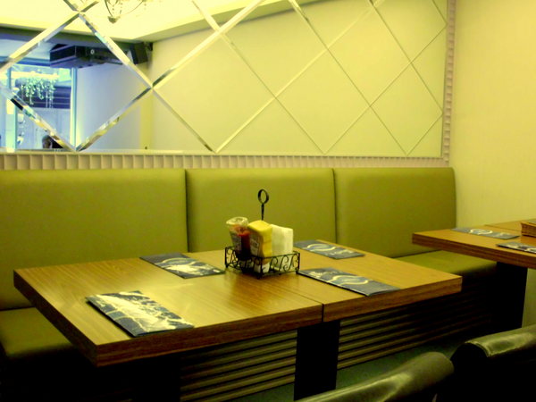 鄰居家 NEXT DOOR：【台北．永康街】鄰居家NEXT DOOR-「香味撲鼻義大利麵上桌」