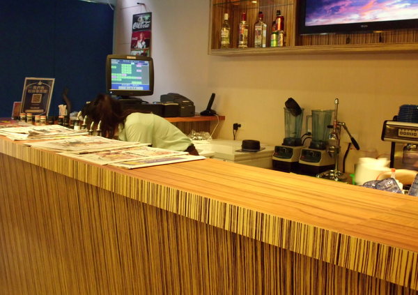 鄰居家 NEXT DOOR：【台北．永康街】鄰居家NEXT DOOR-「香味撲鼻義大利麵上桌」