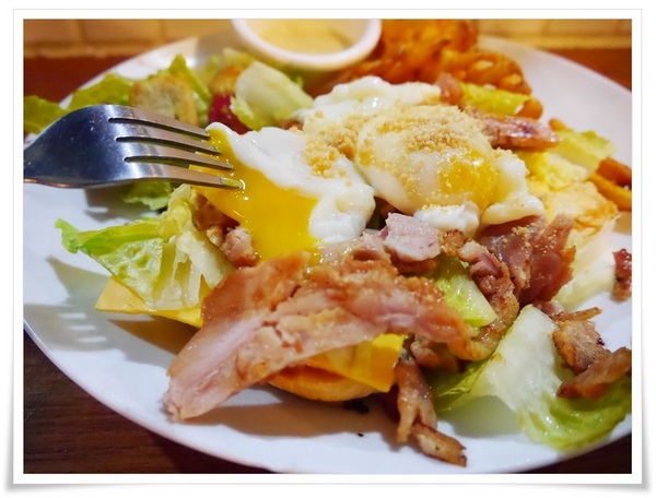 Good Day加州墨西哥餐廳(輔大店):【新莊】GoodDay加州墨西哥餐廳-古巴三明治、墨西哥乳酪酥餅、水波蛋烤吐司