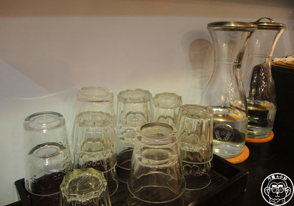 小春日和 動物雜貨:呷飽祙【台北松山・小春日和】結合寵物美容的複合式咖啡廳