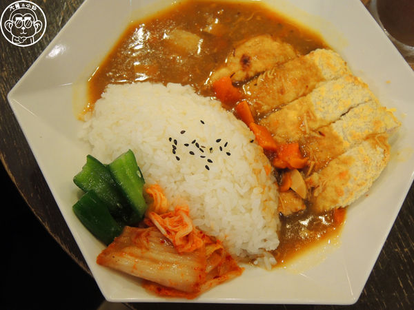 小春日和 動物雜貨:呷飽祙【台北松山・小春日和】結合寵物美容的複合式咖啡廳