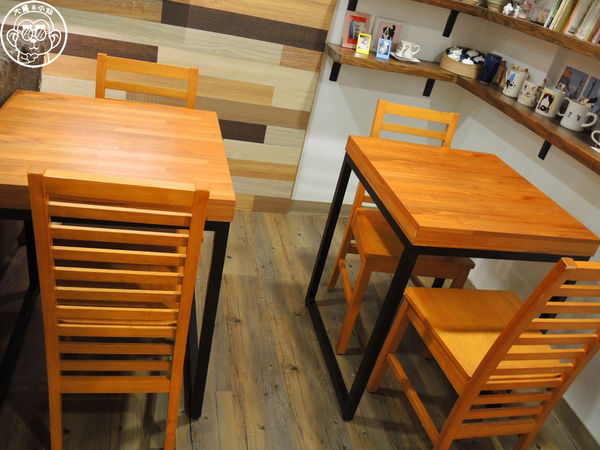 小春日和 動物雜貨:呷飽祙【台北松山・小春日和】結合寵物美容的複合式咖啡廳