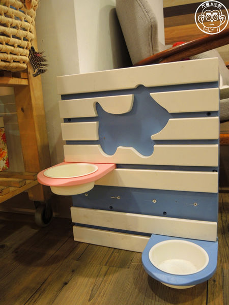 小春日和 動物雜貨:呷飽祙【台北松山・小春日和】結合寵物美容的複合式咖啡廳