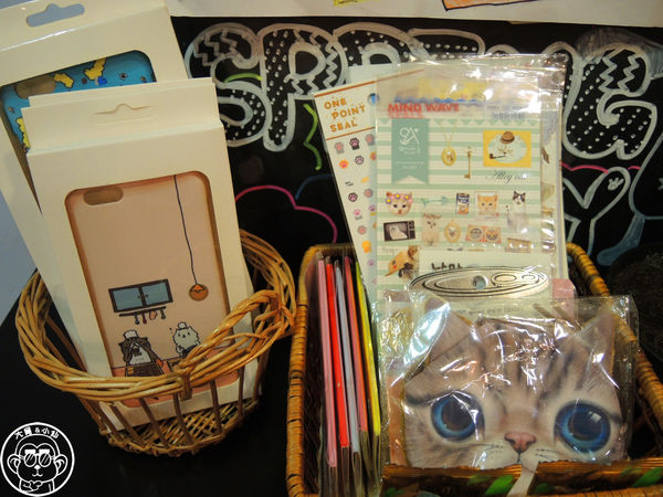 小春日和 動物雜貨:呷飽祙【台北松山・小春日和】結合寵物美容的複合式咖啡廳