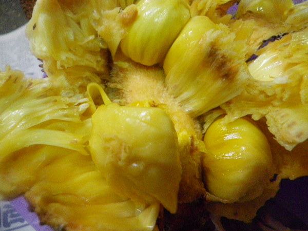 海口水果平價中心:鮮見的水果-榴槤蜜-絕妙的滋味