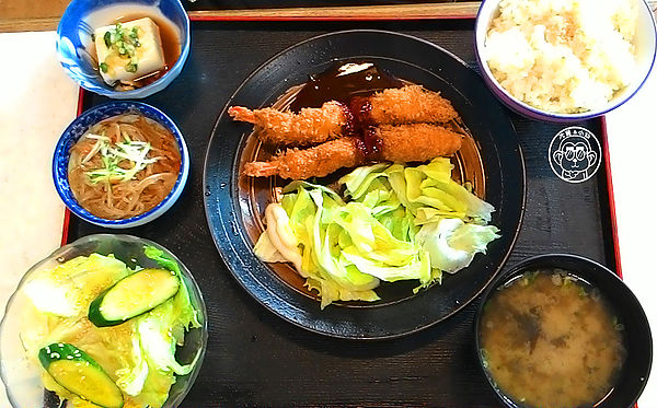 向日葵 咖哩飯豬排專賣店:呷飽祙【台中西區・向日葵日式定食】正統日式咖哩底家啦