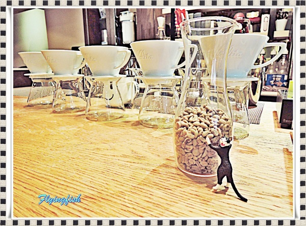 魚缸珈琲 Coffish：✜ 精品咖啡＋讓人打從心裏幸福起來滴療癒系甜點 －「魚缸咖啡 Coffish」 (*￣︶￣*)