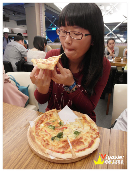 鄰居家 NEXT DOOR：台北大安區｜永康街內的美式料理餐廳『鄰居家 NEXT DOOR』 東門站 象山線 商業午餐 早午餐 漢堡 義大利麵 素食 慶生 Taipei Food Eat