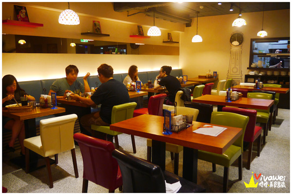 鄰居家 NEXT DOOR：台北大安區｜永康街內的美式料理餐廳『鄰居家 NEXT DOOR』 東門站 象山線 商業午餐 早午餐 漢堡 義大利麵 素食 慶生 Taipei Food Eat