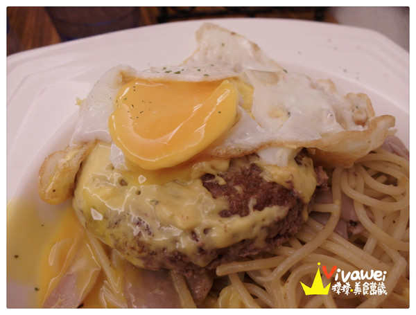 鄰居家 NEXT DOOR：台北大安區｜永康街內的美式料理餐廳『鄰居家 NEXT DOOR』 東門站 象山線 商業午餐 早午餐 漢堡 義大利麵 素食 慶生 Taipei Food Eat