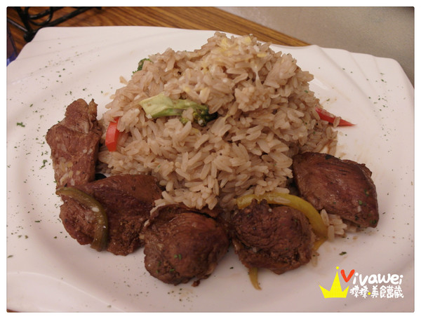 鄰居家 NEXT DOOR：台北大安區｜永康街內的美式料理餐廳『鄰居家 NEXT DOOR』 東門站 象山線 商業午餐 早午餐 漢堡 義大利麵 素食 慶生 Taipei Food Eat