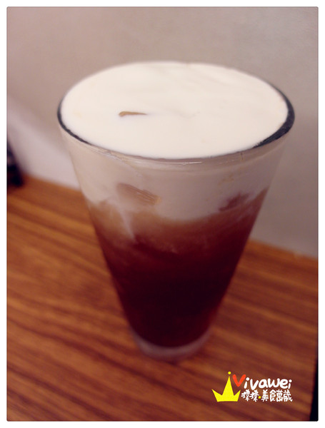 鄰居家 NEXT DOOR：台北大安區｜永康街內的美式料理餐廳『鄰居家 NEXT DOOR』 東門站 象山線 商業午餐 早午餐 漢堡 義大利麵 素食 慶生 Taipei Food Eat