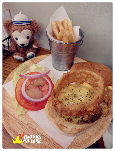 鄰居家 NEXT DOOR：台北大安區｜永康街內的美式料理餐廳『鄰居家 NEXT DOOR』 東門站 象山線 商業午餐 早午餐 漢堡 義大利麵 素食 慶生 Taipei Food Eat