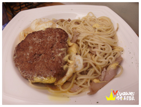 鄰居家 NEXT DOOR：台北大安區｜永康街內的美式料理餐廳『鄰居家 NEXT DOOR』 東門站 象山線 商業午餐 早午餐 漢堡 義大利麵 素食 慶生 Taipei Food Eat