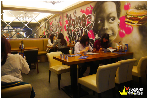 鄰居家 NEXT DOOR：台北大安區｜永康街內的美式料理餐廳『鄰居家 NEXT DOOR』 東門站 象山線 商業午餐 早午餐 漢堡 義大利麵 素食 慶生 Taipei Food Eat