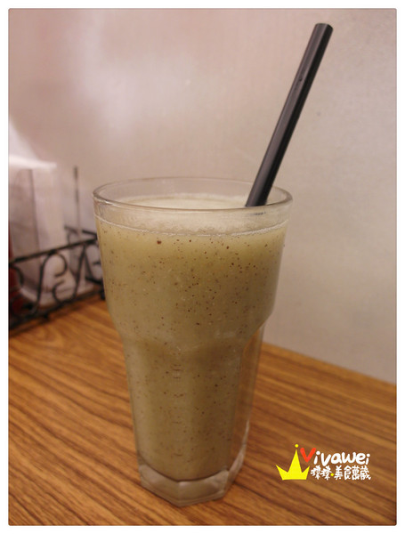 鄰居家 NEXT DOOR：台北大安區｜永康街內的美式料理餐廳『鄰居家 NEXT DOOR』 東門站 象山線 商業午餐 早午餐 漢堡 義大利麵 素食 慶生 Taipei Food Eat