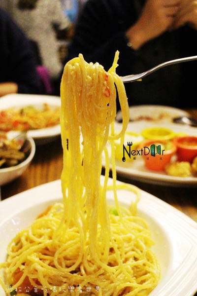 鄰居家 NEXT DOOR:全日早午餐『鄰居家 NEXT DOOR』聊天/聚餐的好地方