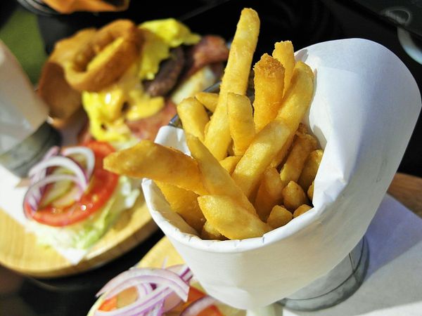 鄰居家 NEXT DOOR:【大安】鄰居家 NEXT DOOR。美式漢堡好好食。輕鬆舒適當自己家