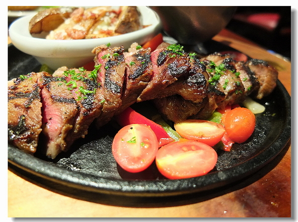 T.G.I.Friday's 星期五美式餐廳(古亭店)：【台北市】TGI FRIDAYS星期五美式餐廳-生日聚餐的新選擇