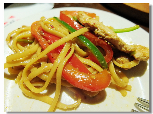 T.G.I.Friday's 星期五美式餐廳(古亭店)：【台北市】TGI FRIDAYS星期五美式餐廳-生日聚餐的新選擇