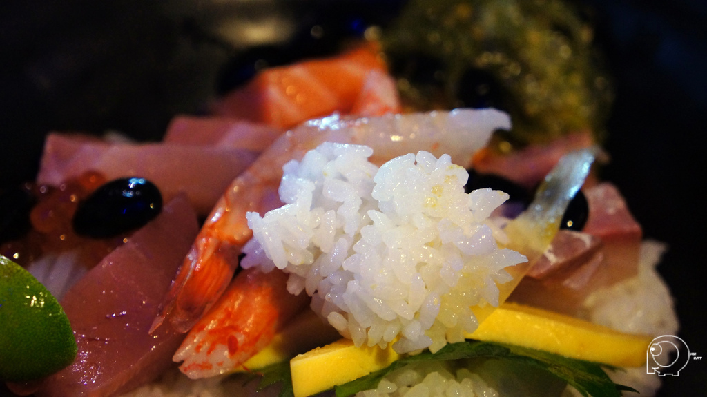 生魚片蓋飯
