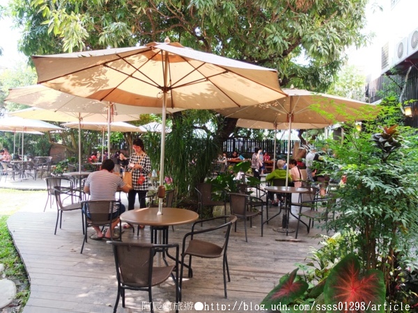 心之和烘焙屋:【美食特搜。屏東潮州鎮】心之和烘焙屋。買蛋糕像在排電影票 紅遍全台冠軍起司蛋糕