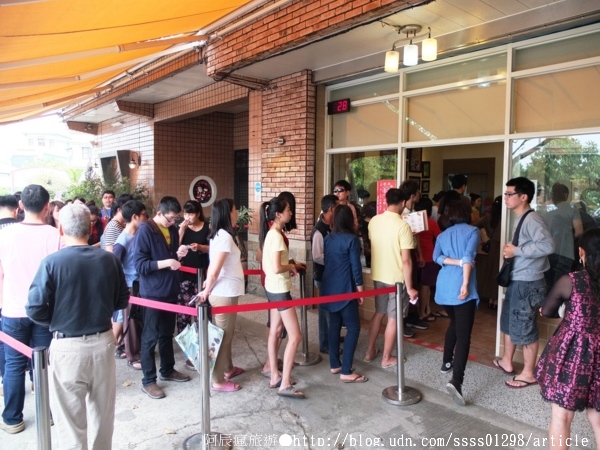 心之和烘焙屋:【美食特搜。屏東潮州鎮】心之和烘焙屋。買蛋糕像在排電影票 紅遍全台冠軍起司蛋糕