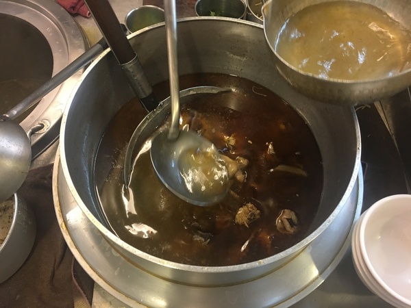 全記麻油雞：[捷運南京復興站食記] 全記麻油雞*中式料理*物超所值又安心的小吃聖品