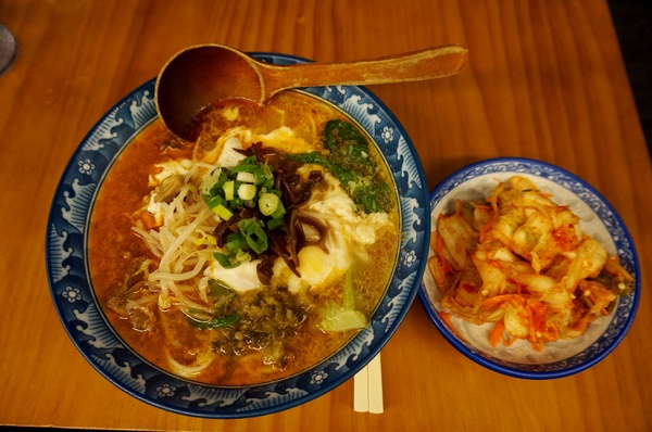 云滇雲南料裡(北光復門市):云滇雲南料裡二三訪:雲燒牛腩米線/擺夷小鍋米線