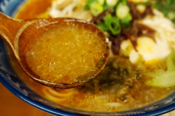 云滇雲南料裡(北光復門市):云滇雲南料裡二三訪:雲燒牛腩米線/擺夷小鍋米線