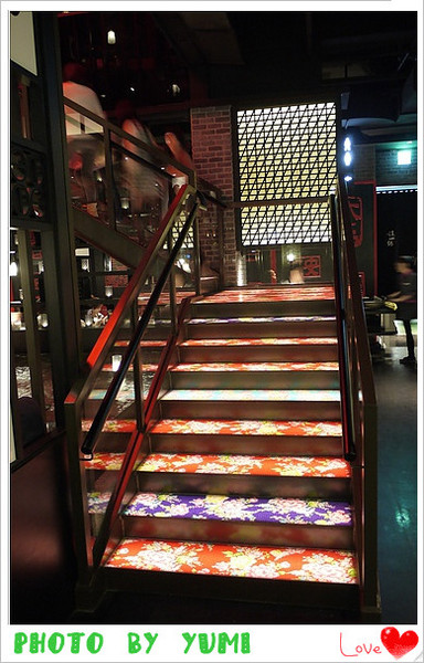 這一鍋皇室祕藏鍋物(朝富殿):【台中食記】七期特區美食!85度C集團也開火鍋店啦@這一鍋皇室秘藏鍋物(朝富殿)