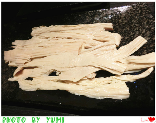 這一鍋皇室祕藏鍋物(朝富殿):【台中食記】七期特區美食!85度C集團也開火鍋店啦@這一鍋皇室秘藏鍋物(朝富殿)