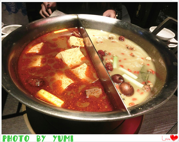 這一鍋皇室祕藏鍋物(朝富殿):【台中食記】七期特區美食!85度C集團也開火鍋店啦@這一鍋皇室秘藏鍋物(朝富殿)