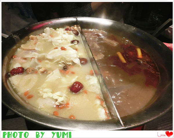 這一鍋皇室祕藏鍋物(朝富殿):【台中食記】七期特區美食!85度C集團也開火鍋店啦@這一鍋皇室秘藏鍋物(朝富殿)