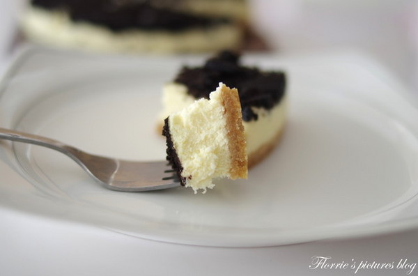 君城蛋糕：試吃~君城本家--宇治抹茶起司蛋糕、OREO起司蛋糕~淡淡的抹茶香味真迷人