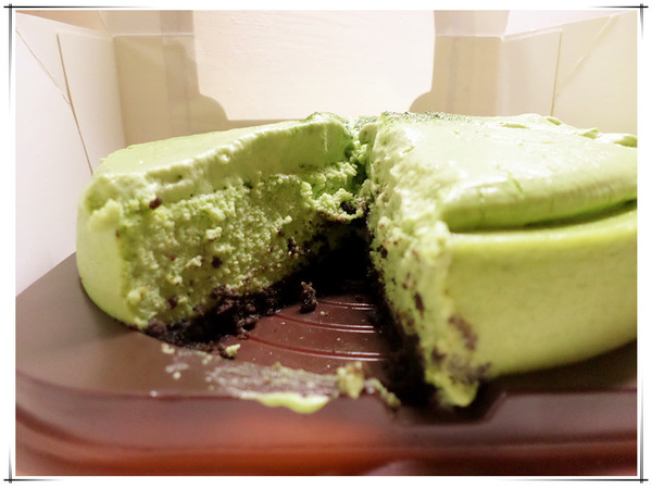 君城本家(重慶門市):【試吃】Oo香濃起司蛋糕又一波oO 吃過OREO起司蛋糕嗎?! ---君城本家(重慶分店)