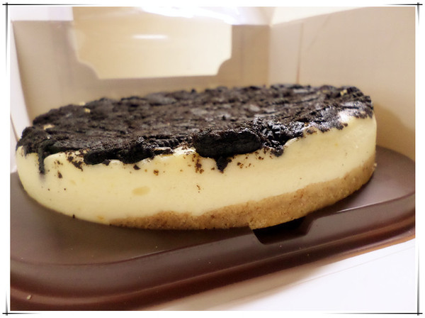 君城本家(重慶門市):【試吃】Oo香濃起司蛋糕又一波oO 吃過OREO起司蛋糕嗎?! ---君城本家(重慶分店)