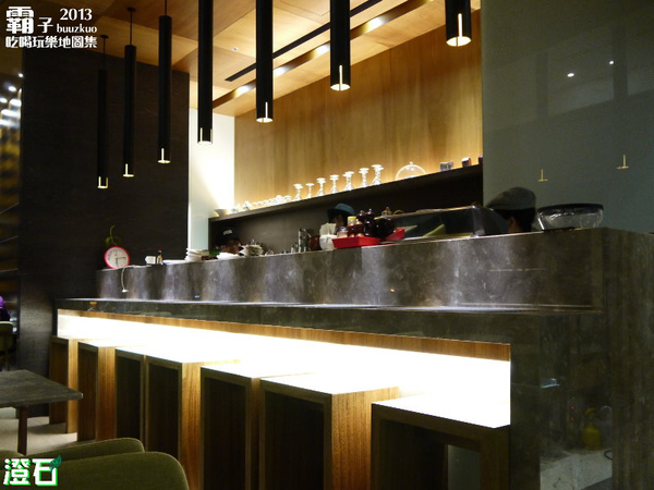 澄石蔬食咖啡廚坊(東興店)：澄石咖啡蔬食廚坊，蔬食新主義。