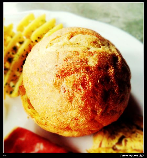 澄石蔬食咖啡廚坊(東興店)：【台中．美食】澄石蔬食咖啡廚坊(東興店)～素肉葷肉傻傻分不清之讓我Ｎ訪的超澎湃蔬食早餐♥