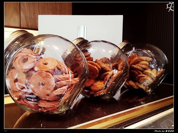 澄石蔬食咖啡廚坊(東興店)：【台中．美食】澄石蔬食咖啡廚坊(東興店)～素肉葷肉傻傻分不清之讓我Ｎ訪的超澎湃蔬食早餐♥