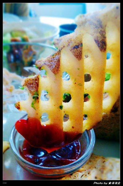 澄石蔬食咖啡廚坊(東興店)：【台中．美食】澄石蔬食咖啡廚坊(東興店)～素肉葷肉傻傻分不清之讓我Ｎ訪的超澎湃蔬食早餐♥