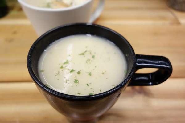 Dundas St.登打士街麵包美式主題餐廳(台北店)：登打士街+麵包吃到飽+美式主題餐廳+善導寺捷運站+平價餐點+主廚濃湯+雞肉麵+義大利麵